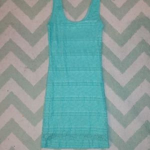 EUC Stretchy mint colored Forever 21 dress!